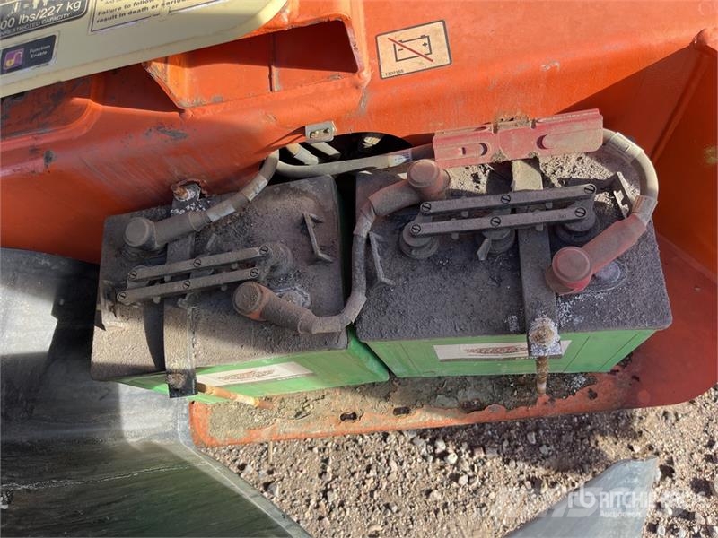 JLG T-350 Towable Lift (Inoperable) Plataformas remolcables
