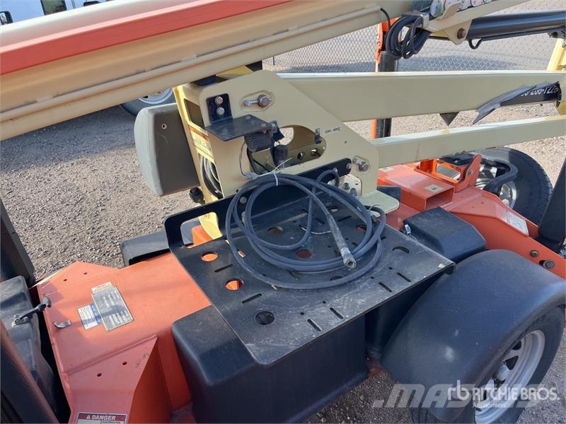 JLG T-350 Towable Lift (Inoperable) Plataformas remolcables