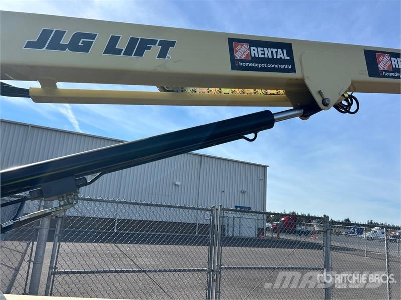 JLG T350 Towable Lift Trailer mounted aerial platforms