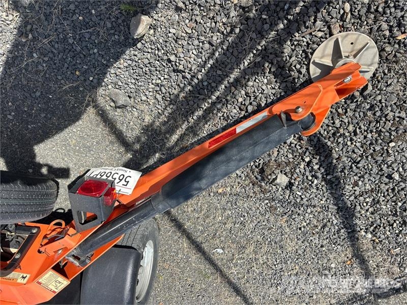 JLG T350 Towable Lift Trailer mounted aerial platforms