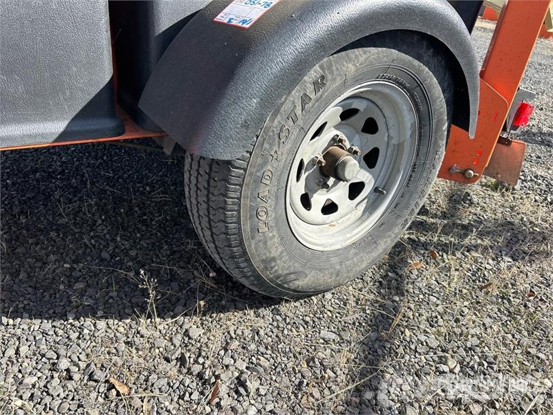 JLG T350 Towable Lift Trailer mounted aerial platforms