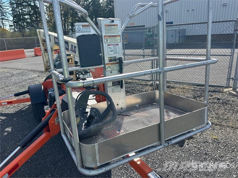 JLG T350 Towable Lift Trailer mounted aerial platforms