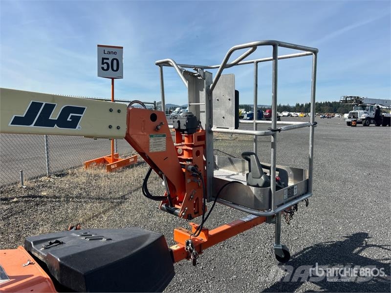 JLG T350 Towable Lift Trailer mounted aerial platforms