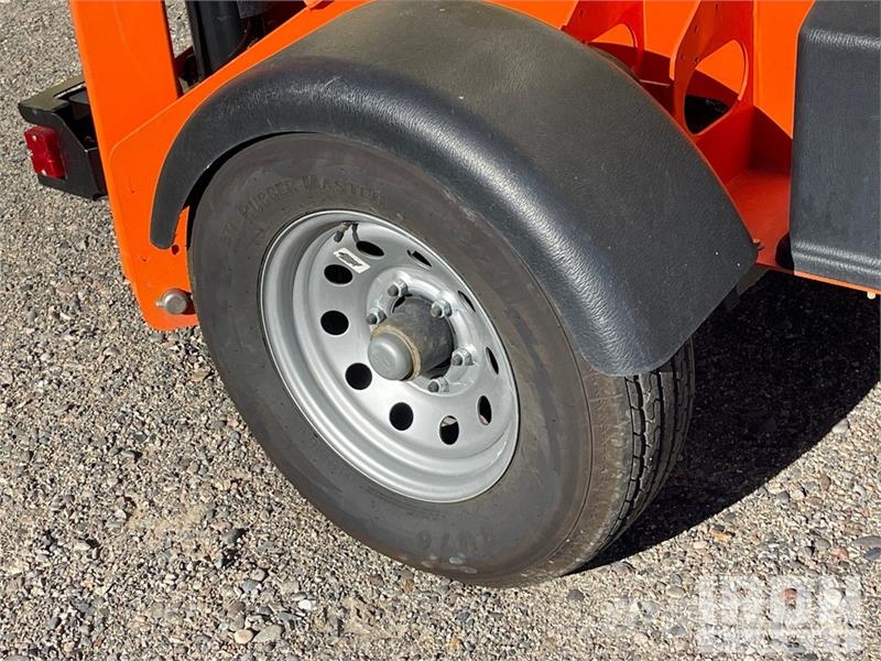 JLG T500J Plataformas aéreas montadas em reboque