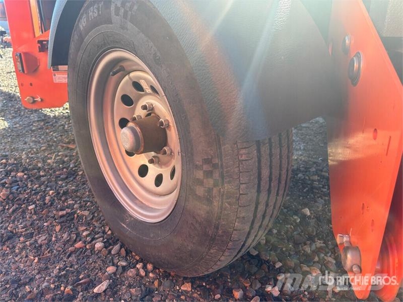 JLG T500J Towable Lift Piattaforme aeree su rimorchio