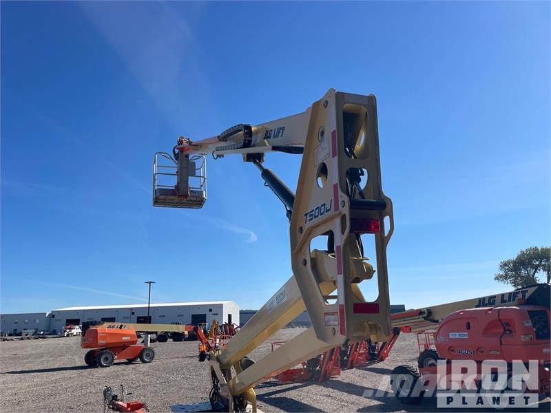 JLG T500J Towable Lift 高所作業台付トレーラー