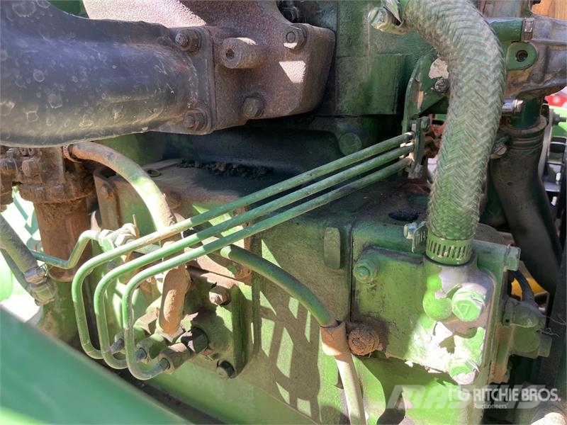 John Deere 1050 4WD Utility Tractor (Inoperable) Kompakttraktorer