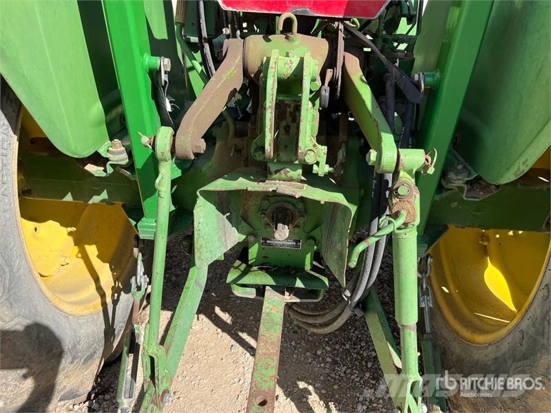 John Deere 1050 4WD Utility Tractor (Inoperable) Kompakttraktorer