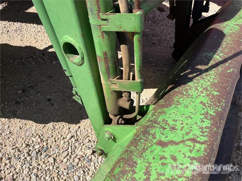 John Deere 1050E 4WD Utility Tractor (Inoperable) Kompakt traktorok