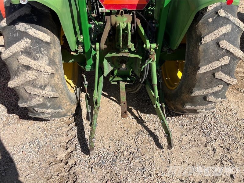John Deere 1050E 4WD Utility Tractor (Inoperable) Kompakt traktorok