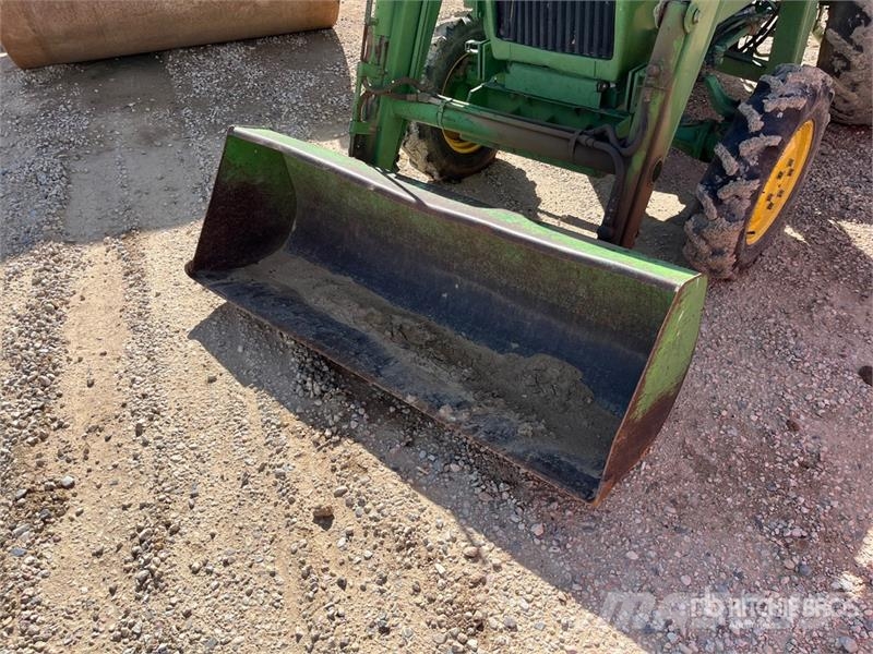 John Deere 1050E 4WD Utility Tractor (Inoperable) Kompakt traktorok
