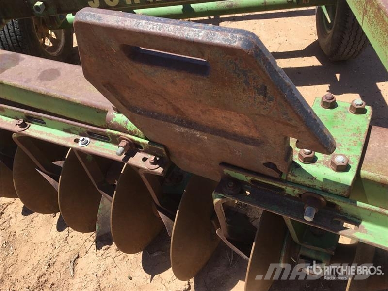 John Deere 12 ft Double Disc Kmetijstvo - drugo