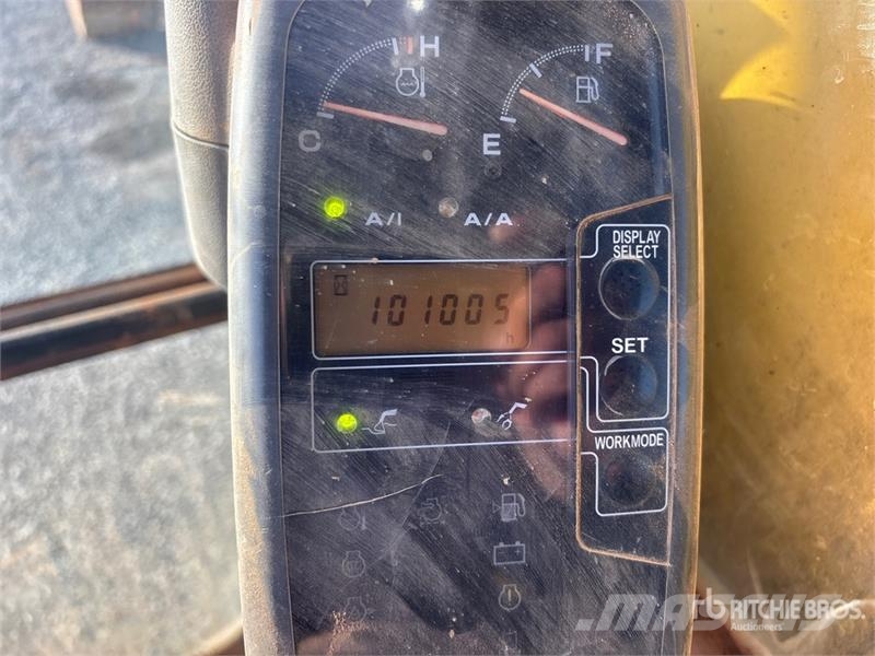 John Deere 120C Escavadoras de rastos