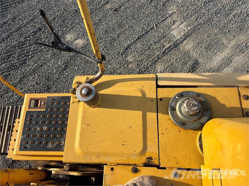 John Deere 120C Escavadoras de rastos