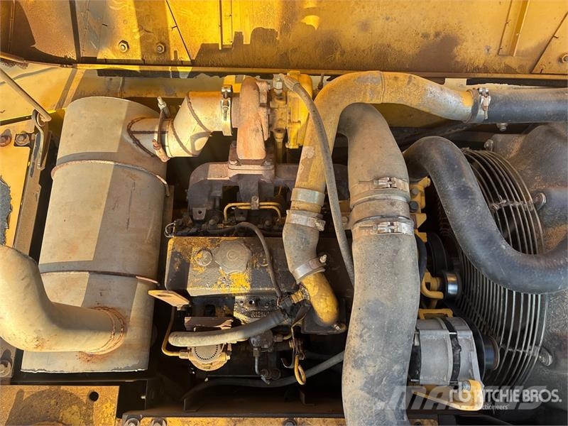 John Deere 120C Escavadoras de rastos