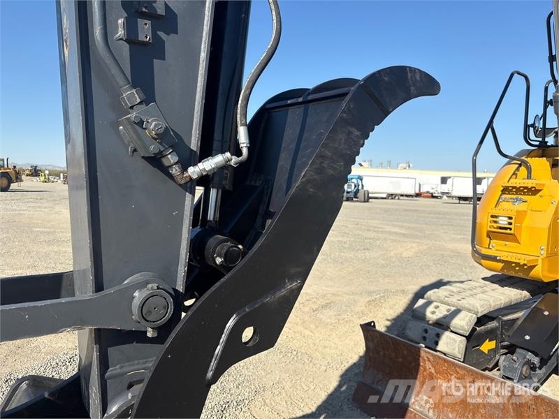 John Deere 135 P-Tier Crawler excavators