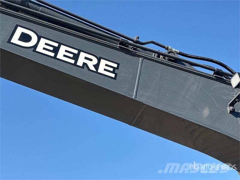John Deere 135 P-Tier Crawler excavators