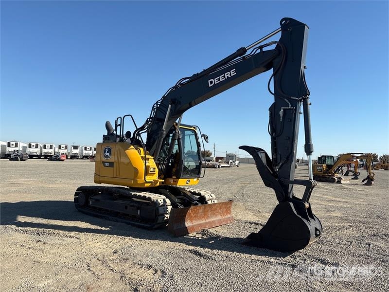 John Deere 135 P-Tier Crawler excavators