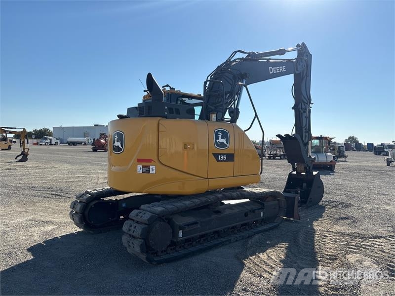 John Deere 135 P-Tier Crawler excavators
