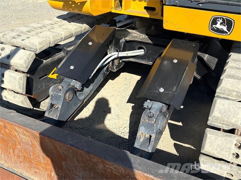 John Deere 135 P-Tier Crawler excavators