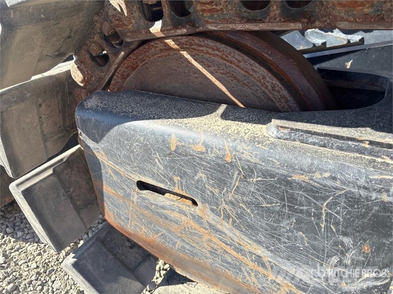 John Deere 135 P-Tier Crawler excavators