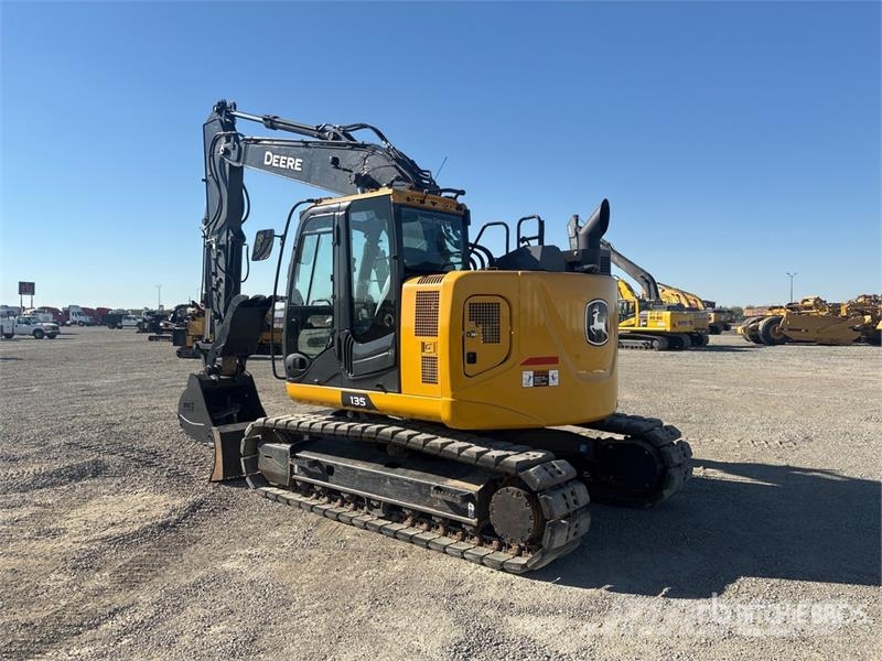 John Deere 135 P-Tier Crawler excavators