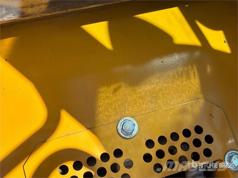 John Deere 135 P-Tier Crawler excavators