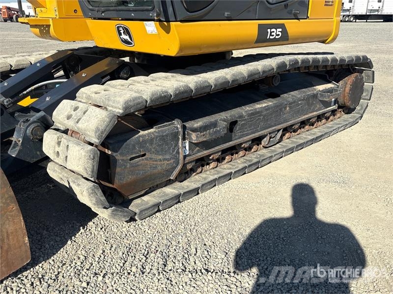 John Deere 135 P-Tier Crawler excavators