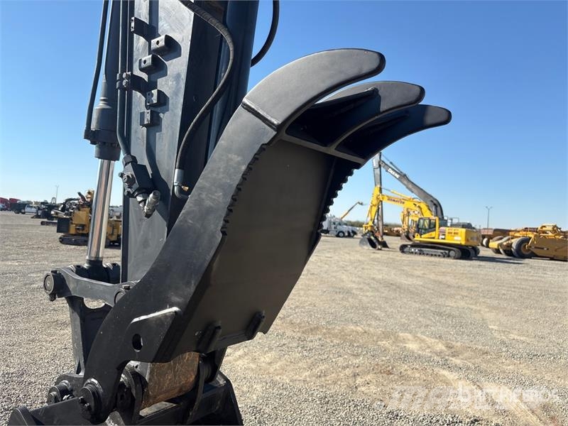 John Deere 135 P-Tier Crawler excavators