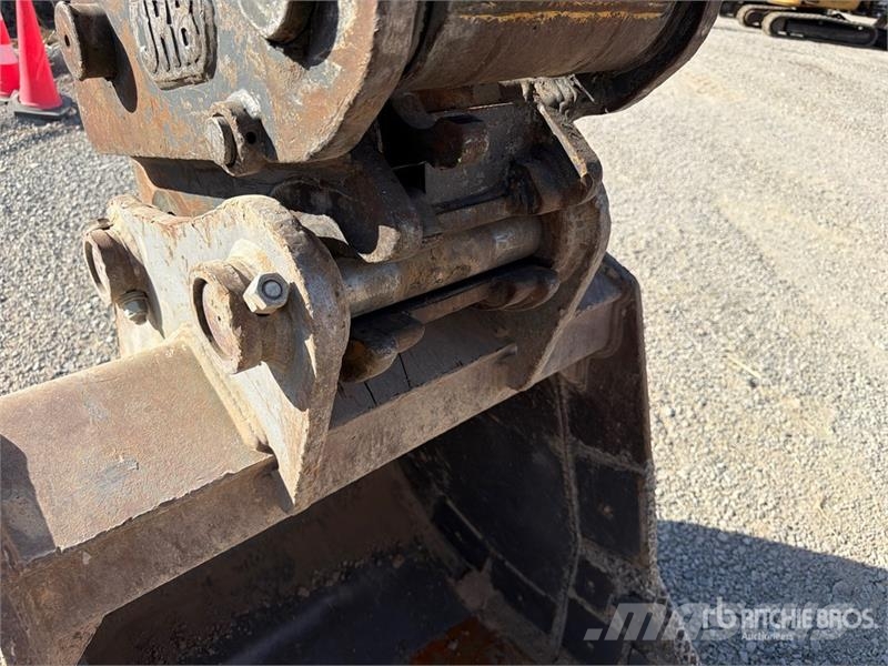John Deere 135C 대형 굴삭기 29톤 이상