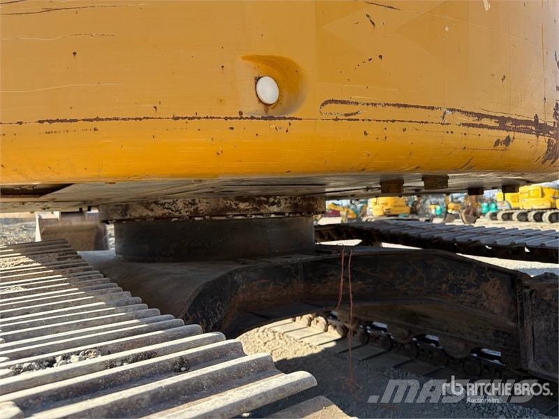 John Deere 135C 대형 굴삭기 29톤 이상