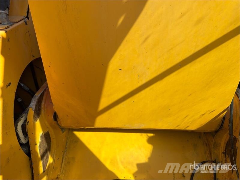 John Deere 135C 대형 굴삭기 29톤 이상