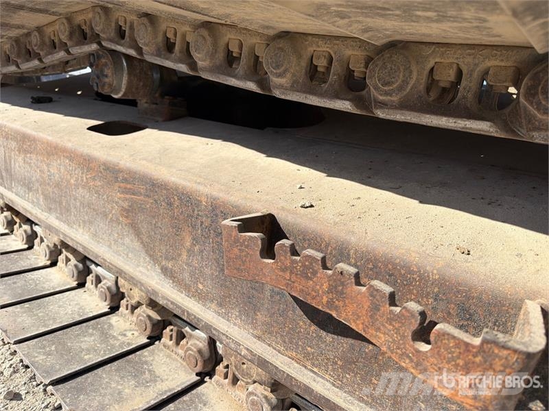 John Deere 135G Гусеничні екскаватори
