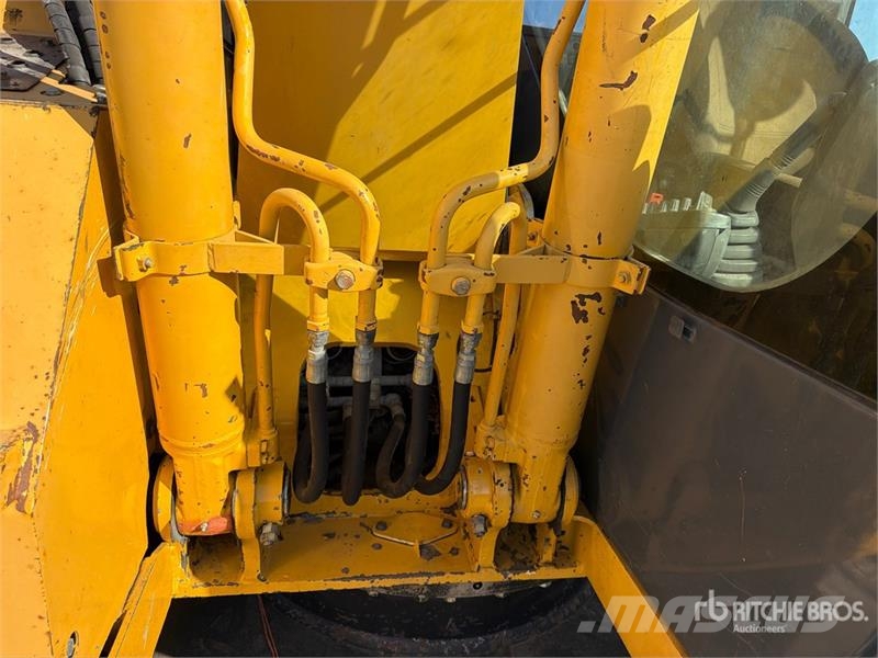 John Deere 135G Гусеничні екскаватори