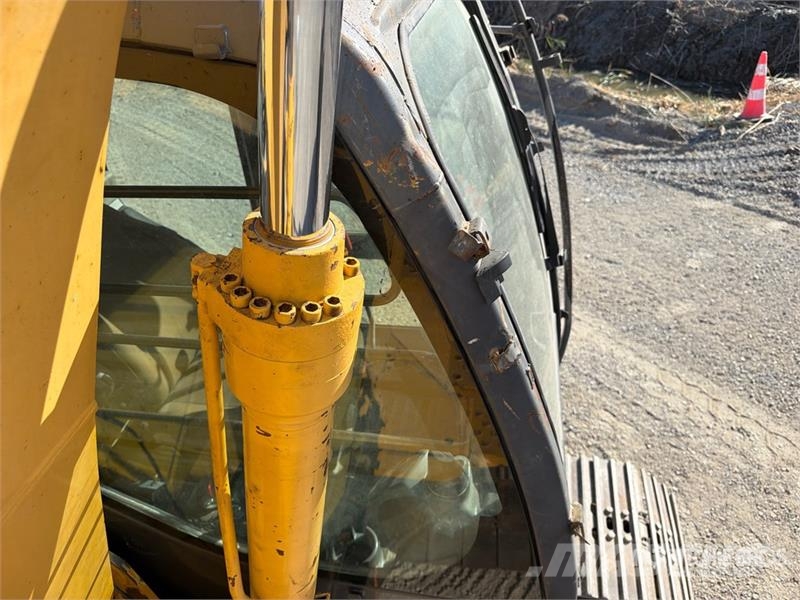 John Deere 135G Гусеничні екскаватори