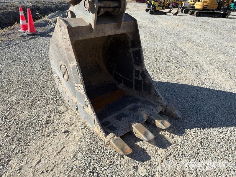 John Deere 135G Гусеничні екскаватори