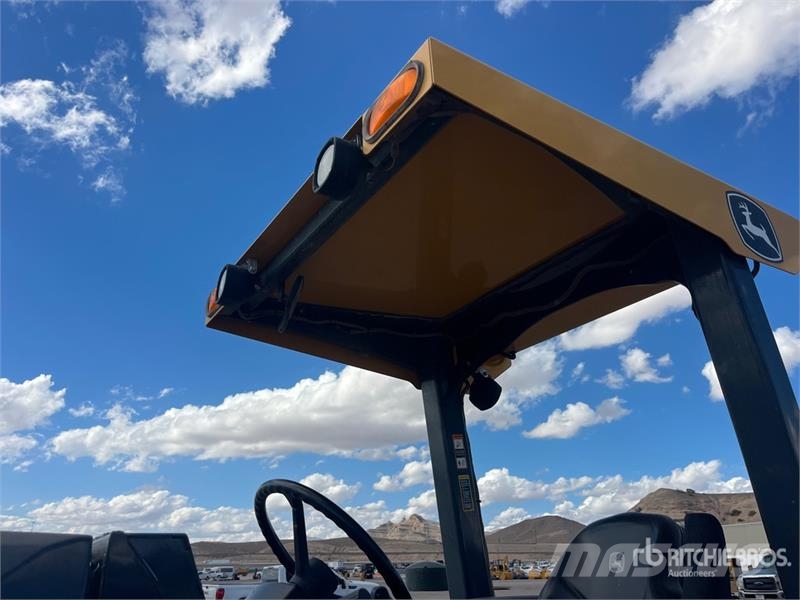 John Deere 210 EL 4x4 Landscape Loader Iekrāvēji uz riteņiem