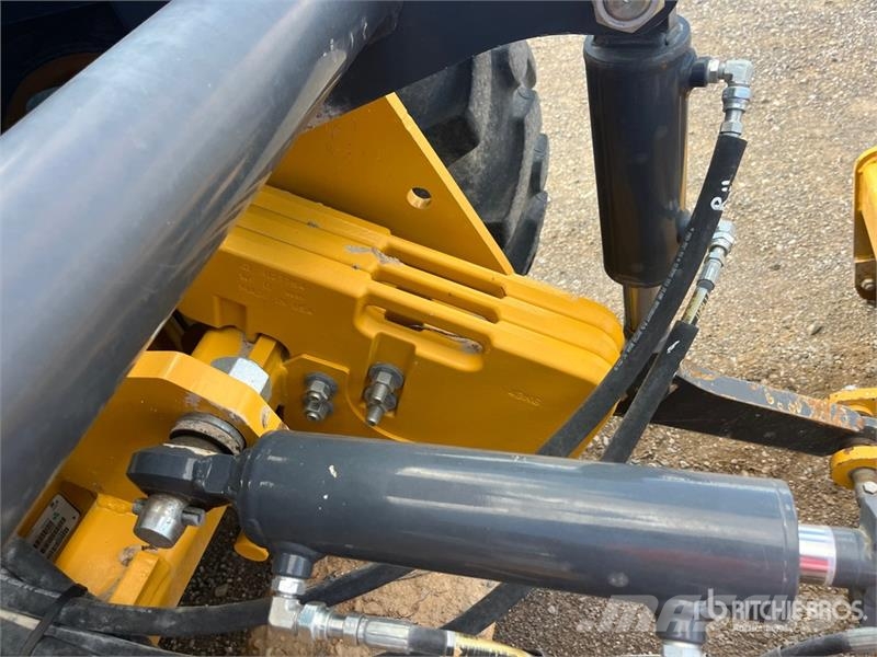 John Deere 210 EL 4x4 Landscape Loader Iekrāvēji uz riteņiem
