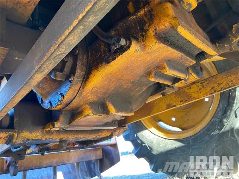 John Deere 210C 轮式装载机