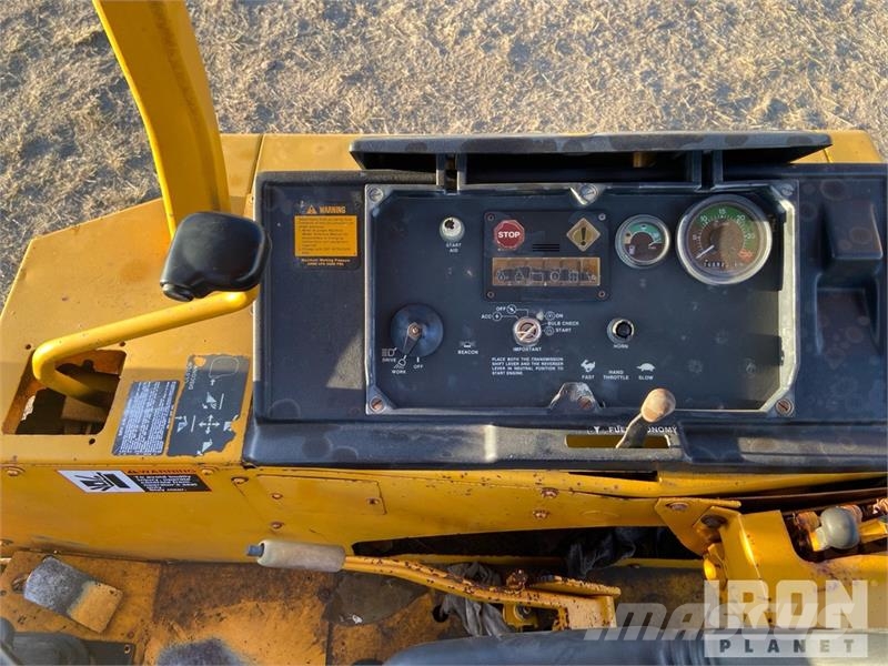 John Deere 210C 轮式装载机