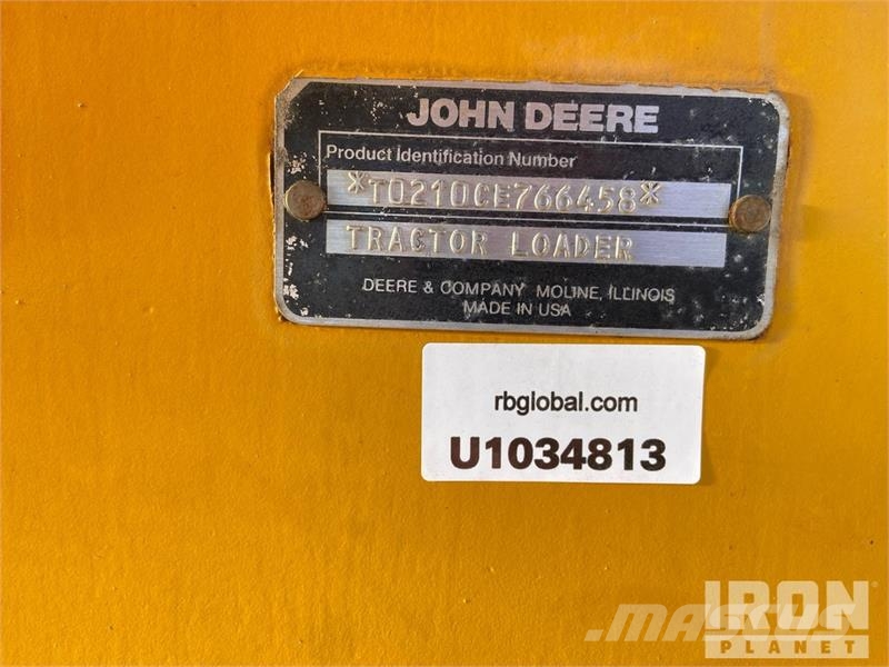 John Deere 210C 轮式装载机