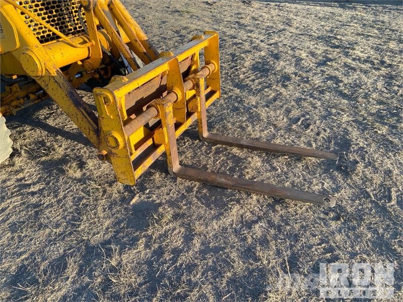 John Deere 210C 轮式装载机