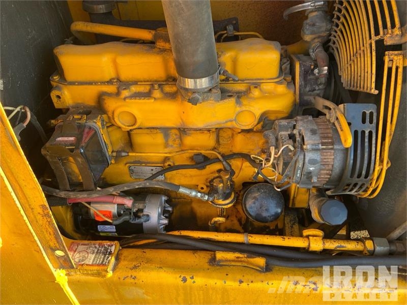 John Deere 210C 轮式装载机