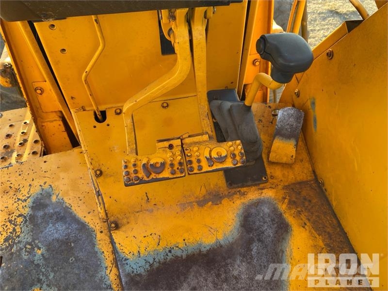 John Deere 210C 轮式装载机
