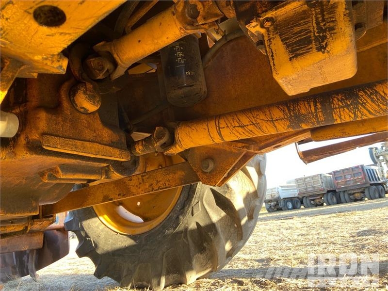 John Deere 210C 轮式装载机