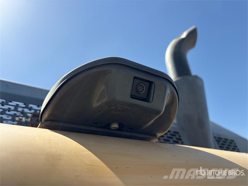 John Deere 210G LC Tracked Excavator Paletli ekskavatörler