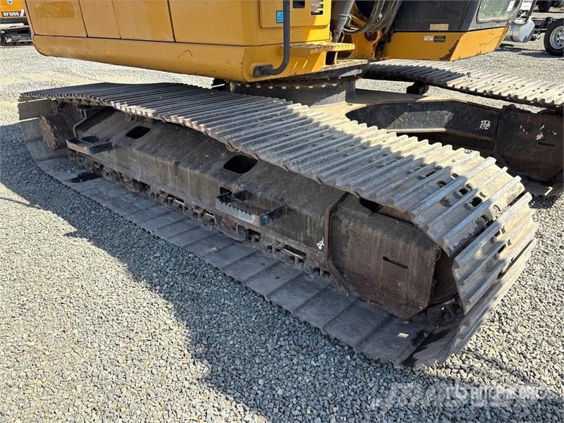 John Deere 210G LC Tracked Excavator Paletli ekskavatörler