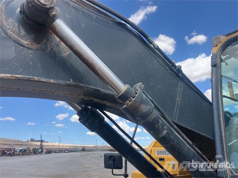 John Deere 210GLC Tracked Excavator Bagri goseničarji