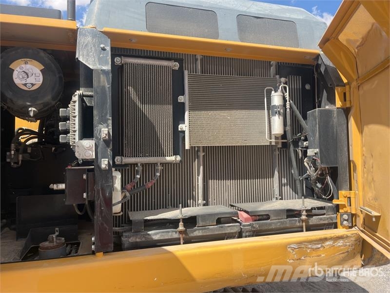 John Deere 210GLC Tracked Excavator Bagri goseničarji