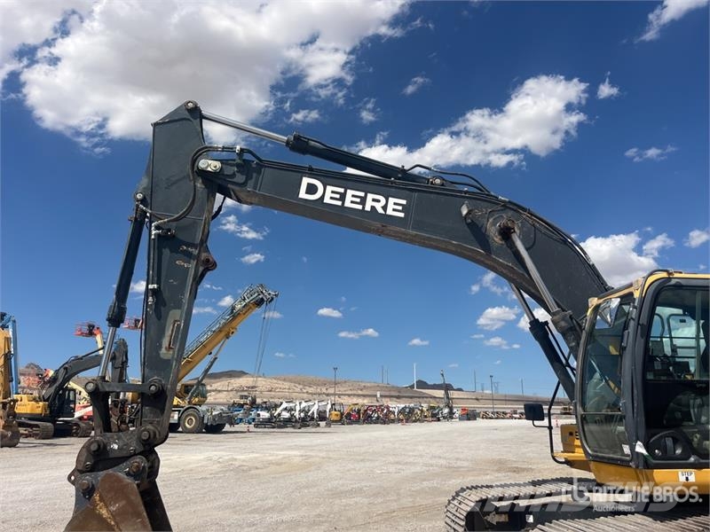 John Deere 210GLC Tracked Excavator Bagri goseničarji